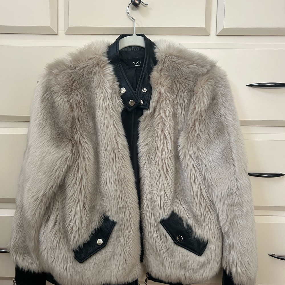 Vici Faux fur bomber jacket with leather details